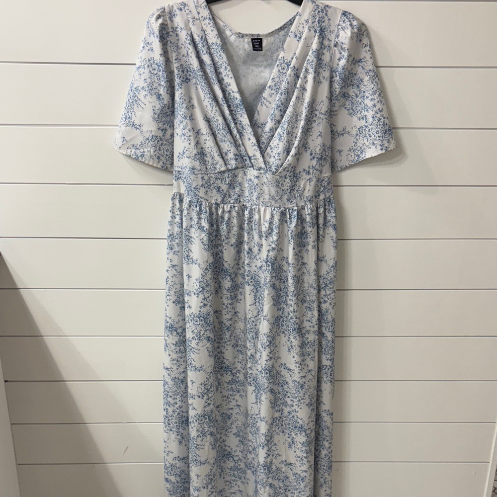 SHEIN White and Blue Floral Maxi Dress